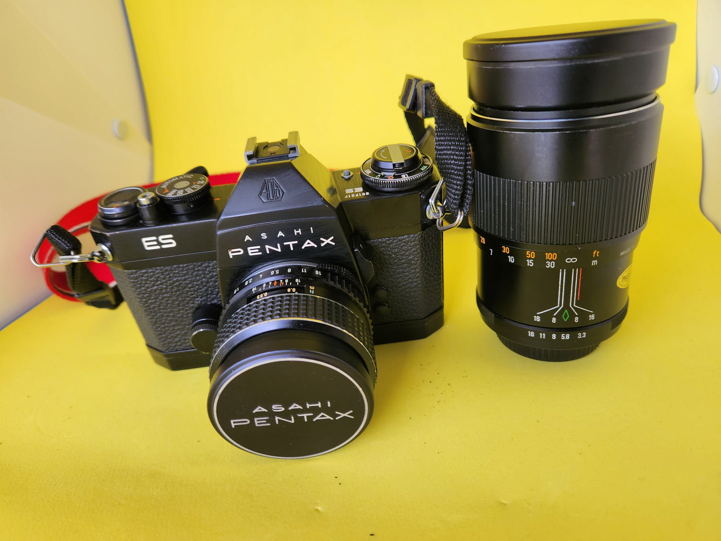 Vintage camera pentax ES