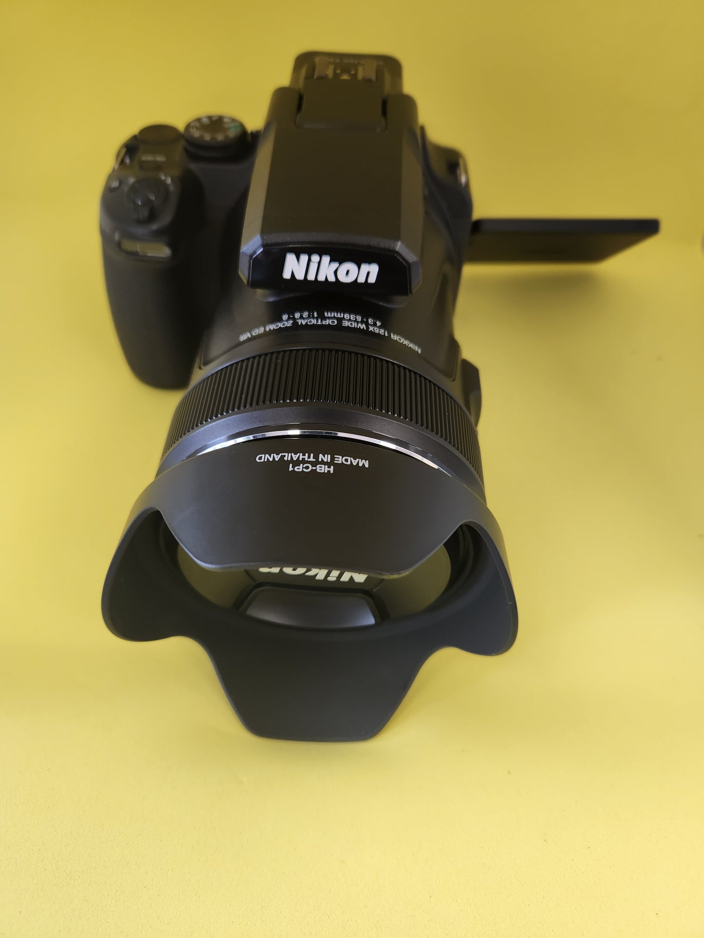 Digital Camera Nikon P1000 used like new
