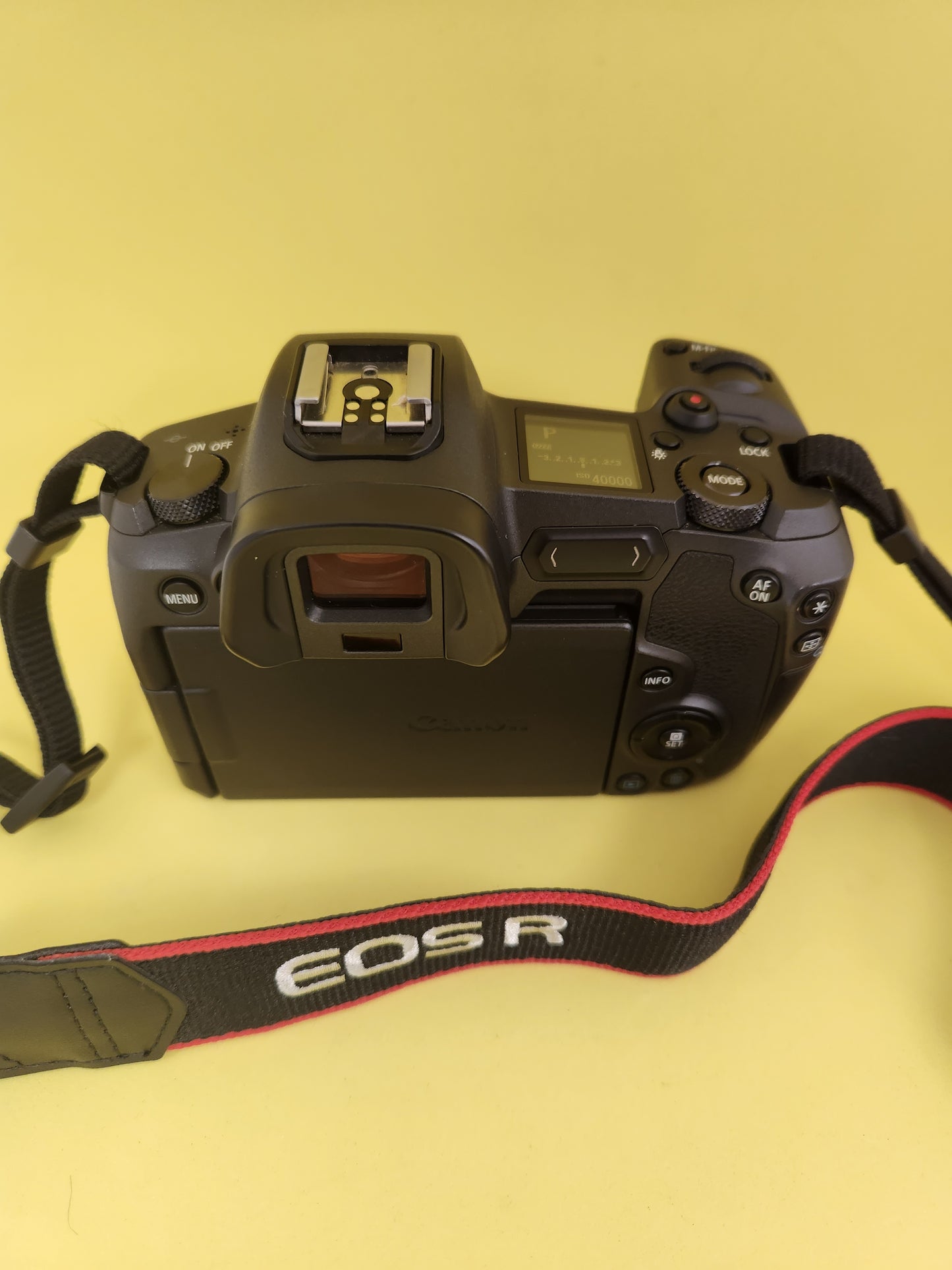 Canon Mirrorless EOS R used only once
