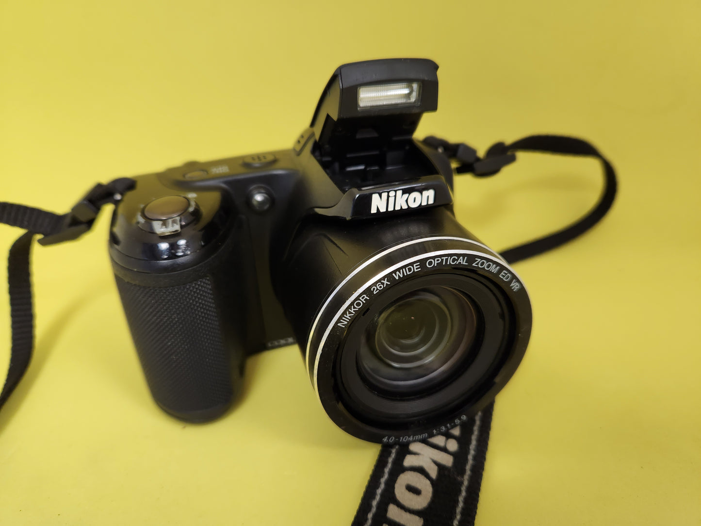 Nikon coolpix L330