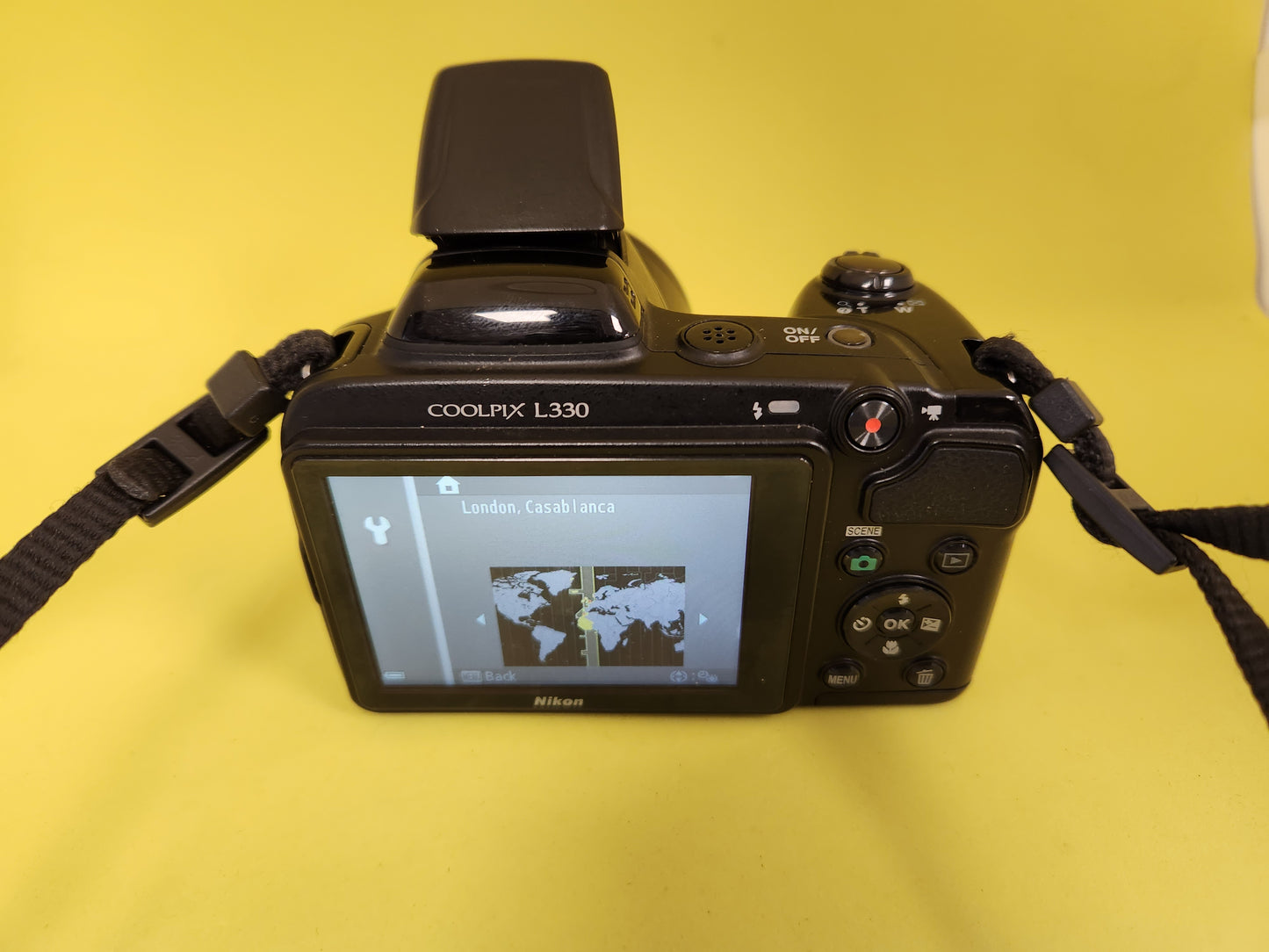 Nikon coolpix L330