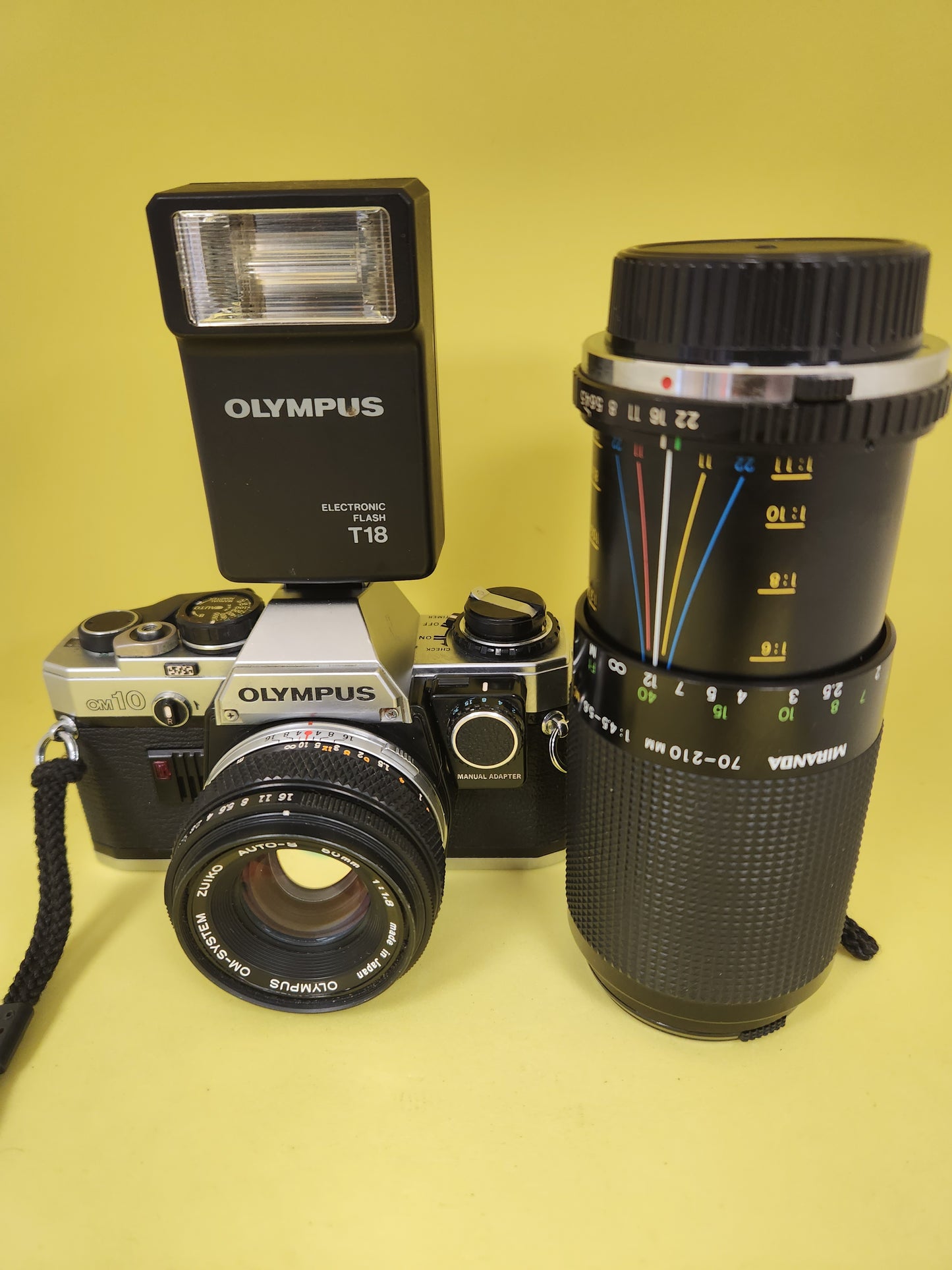 Olympus Om10 with 2 lens used very good condition