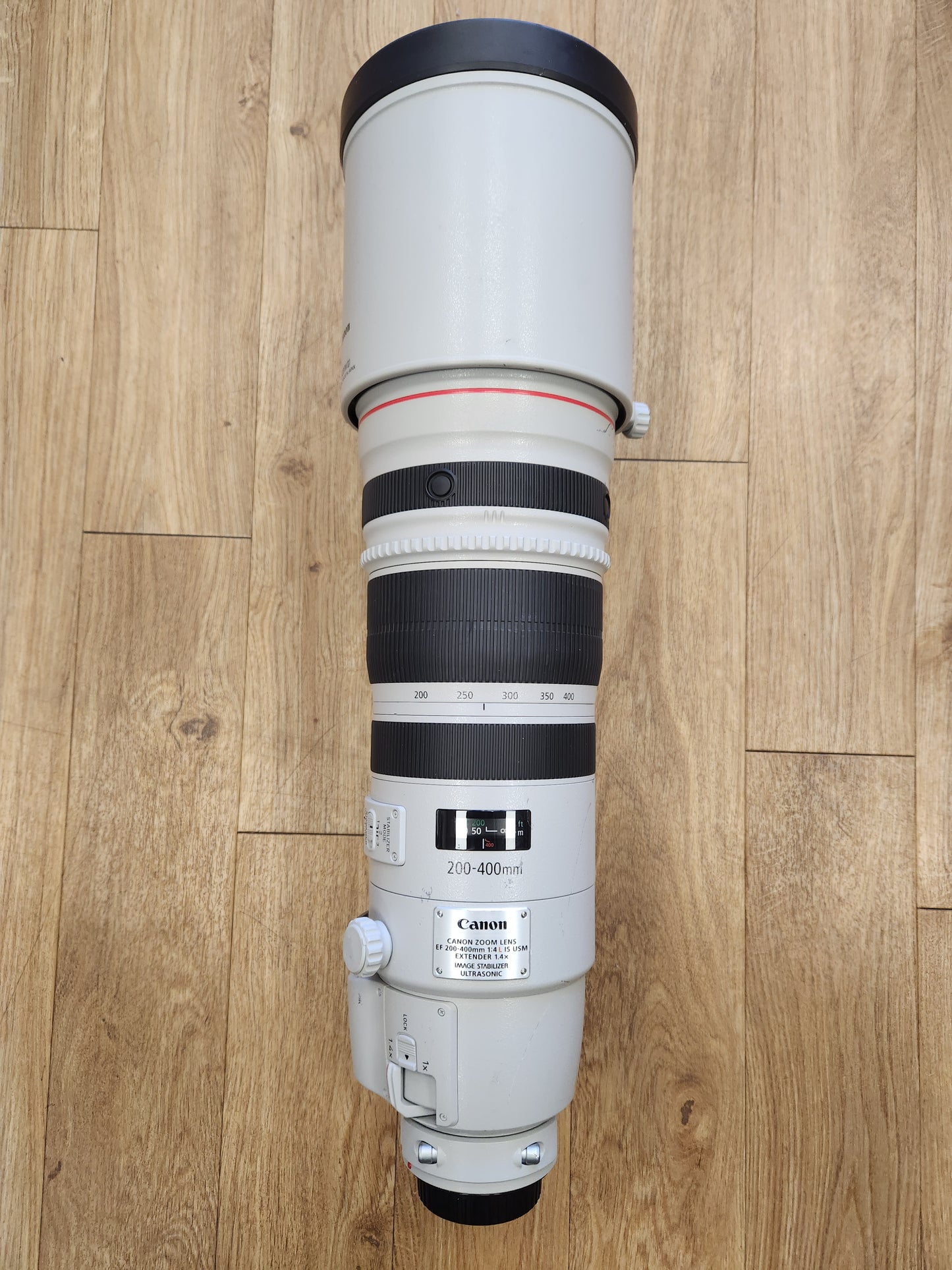 Canon EF zoom lens 200-400mm 1.4L is USM extender 1.4X image stabiliser