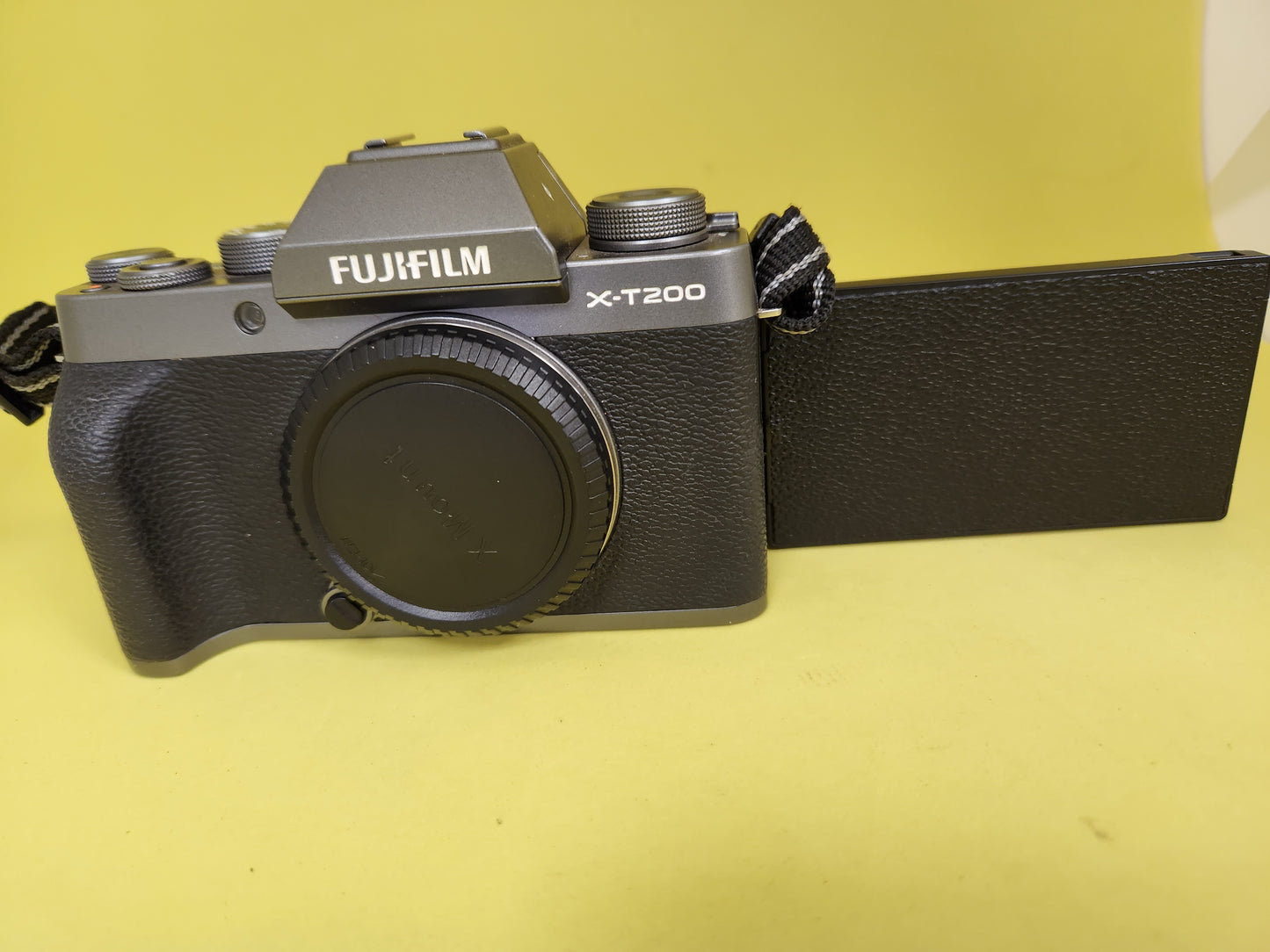 Fujifilm X-T200 body only used