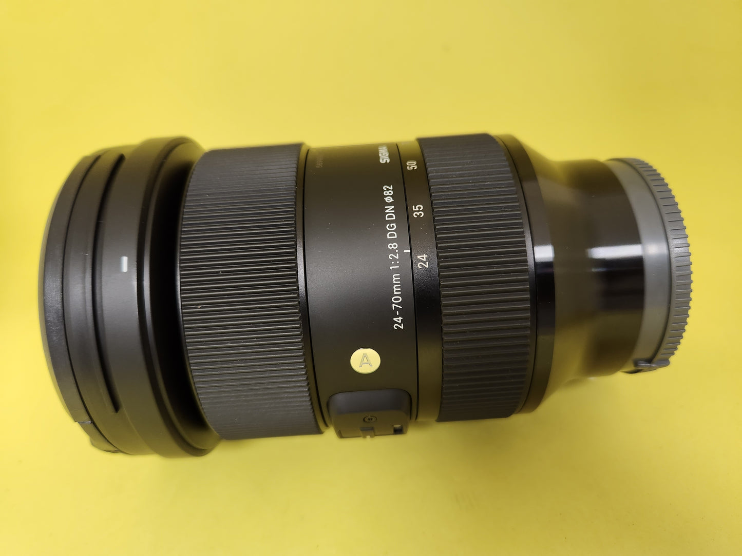 Sigma lens 24-70mm 1:2.8 DG DN sony Mount used