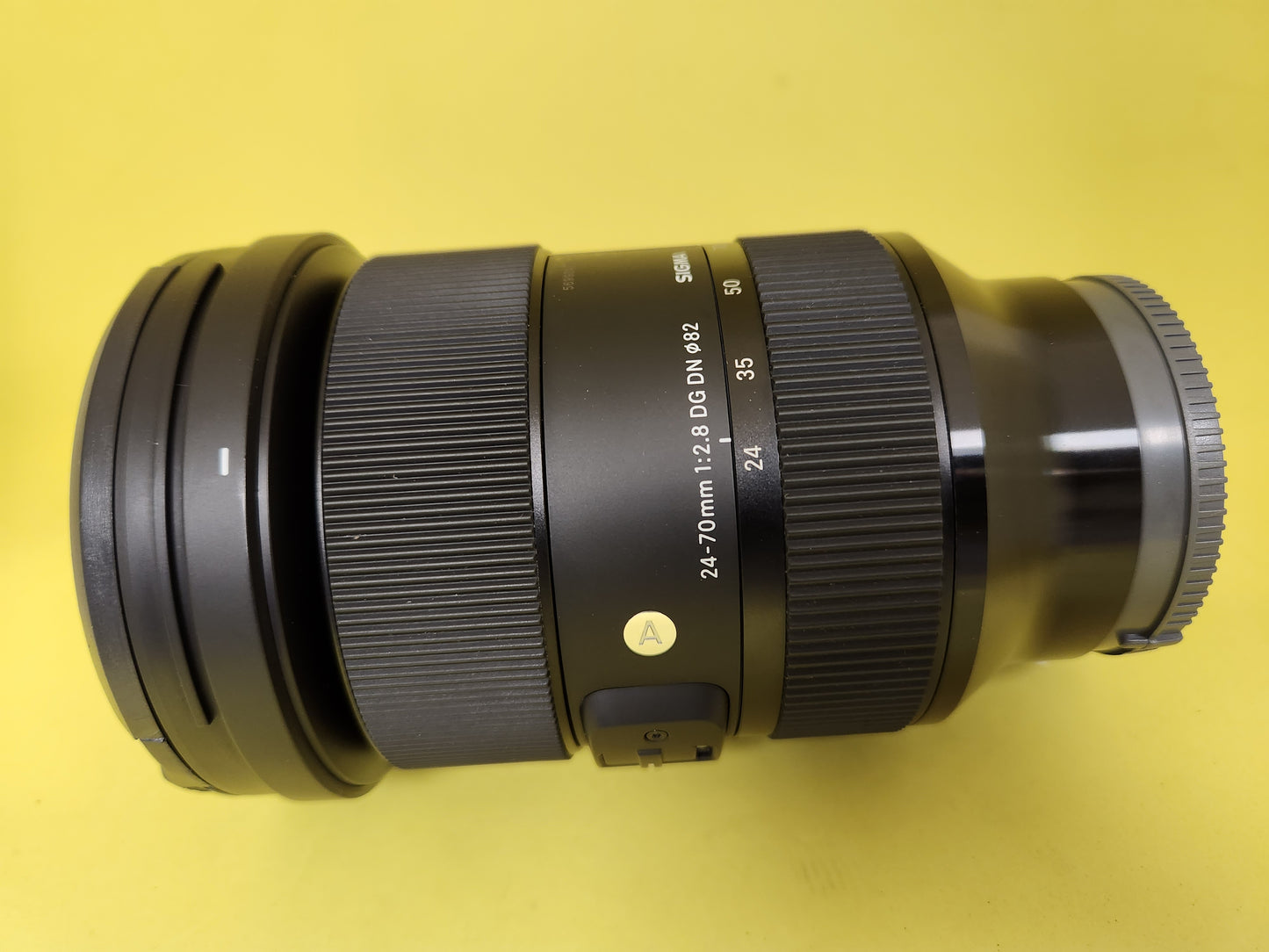 Sigma lens 24-70mm 1:2.8 DG DN sony Mount used
