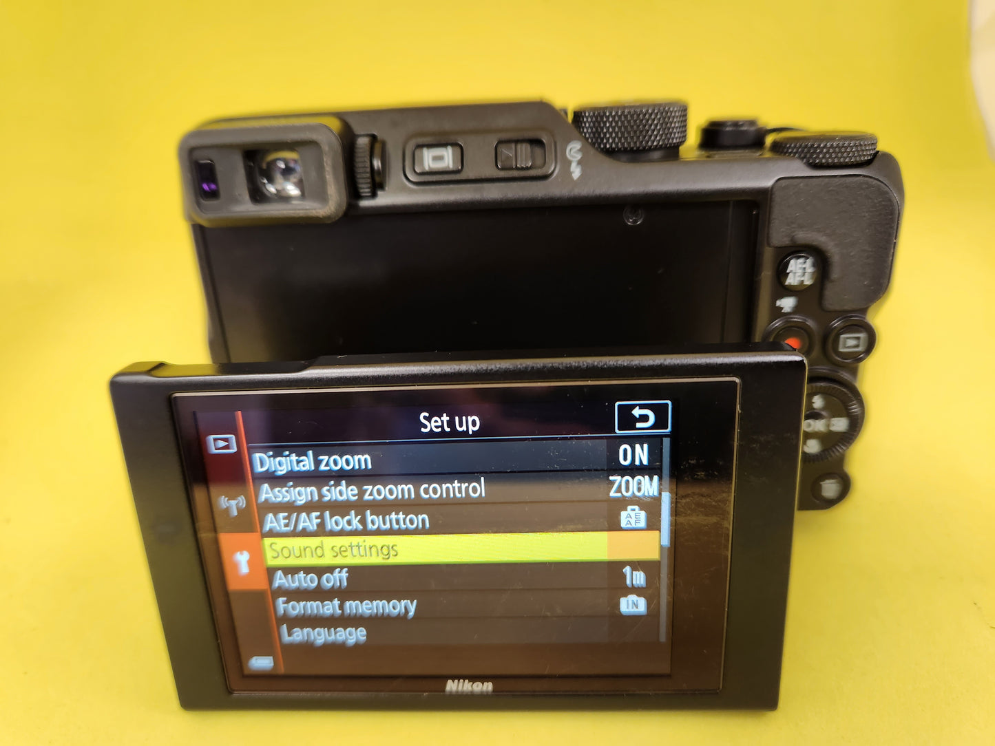 Nikon coolpix A1000 used