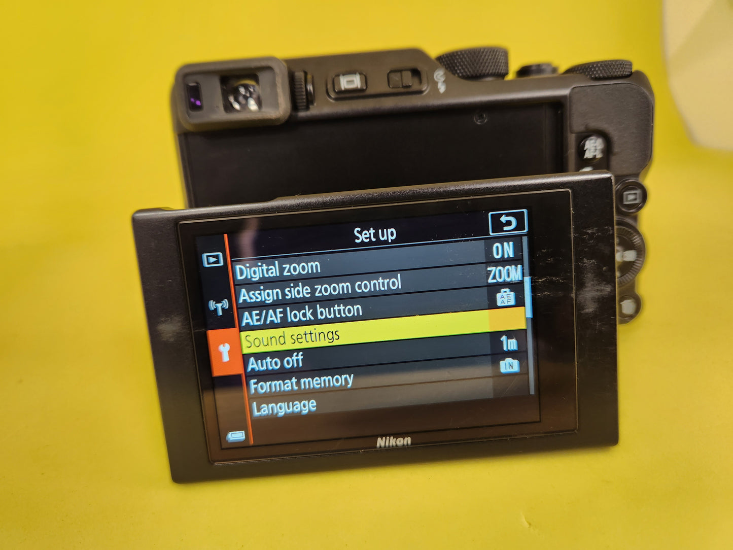 Nikon coolpix A1000 used