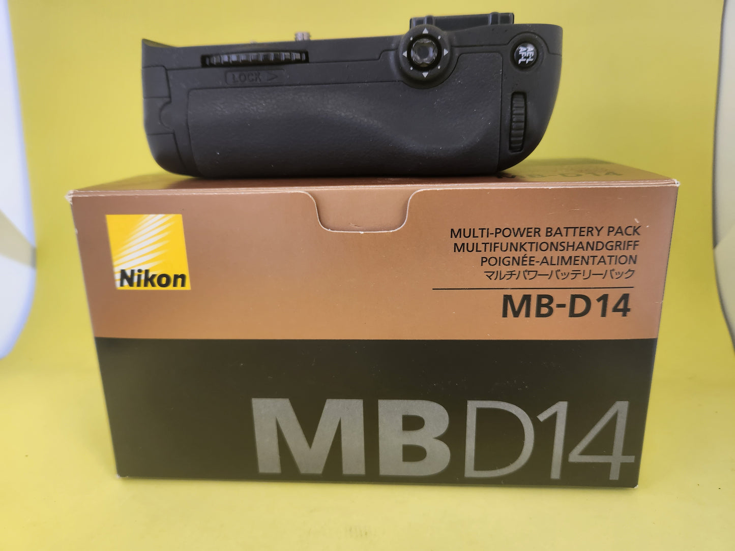 MB-D14 Nikon Battery grip