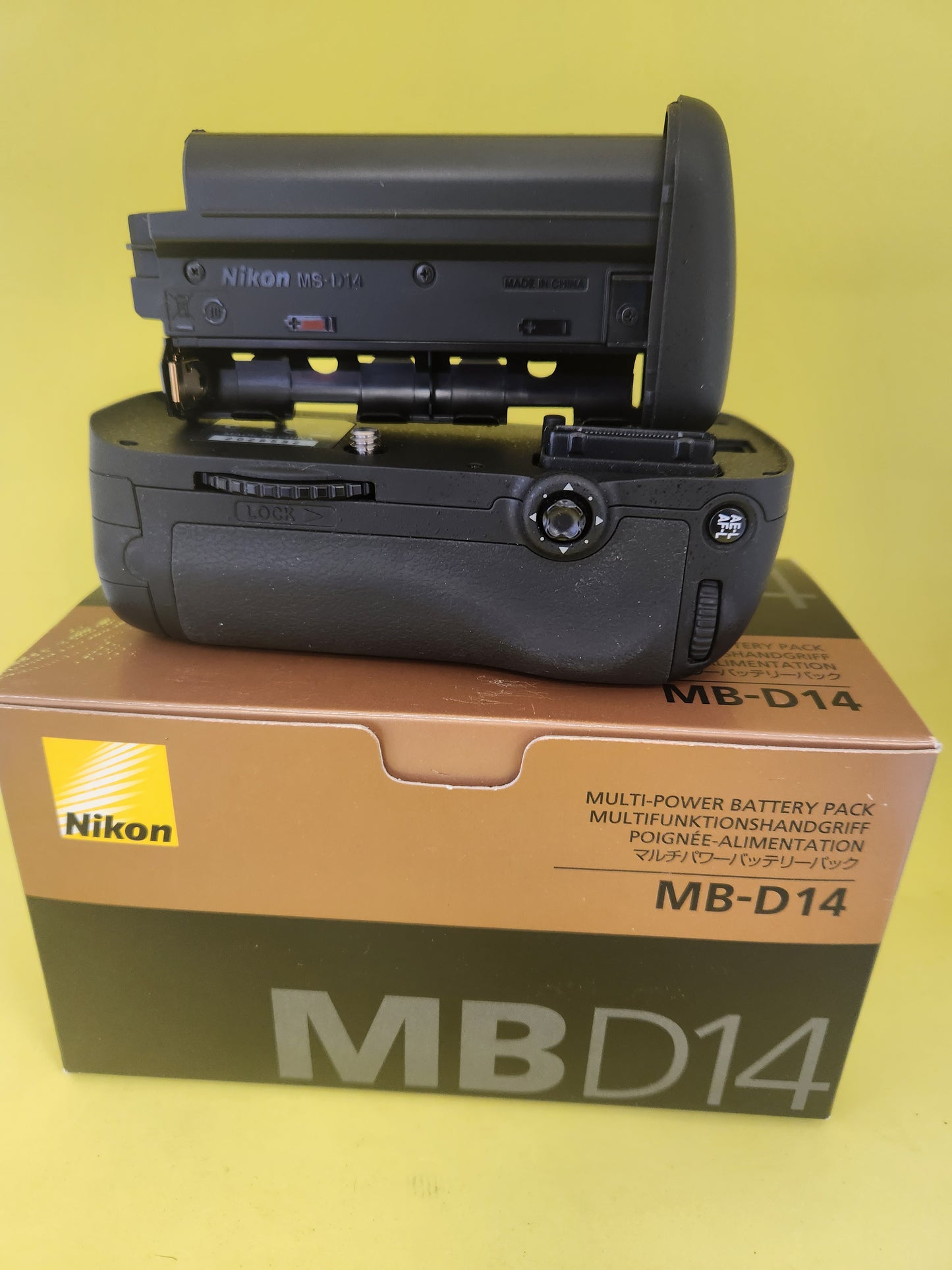 MB-D14 Nikon Battery grip