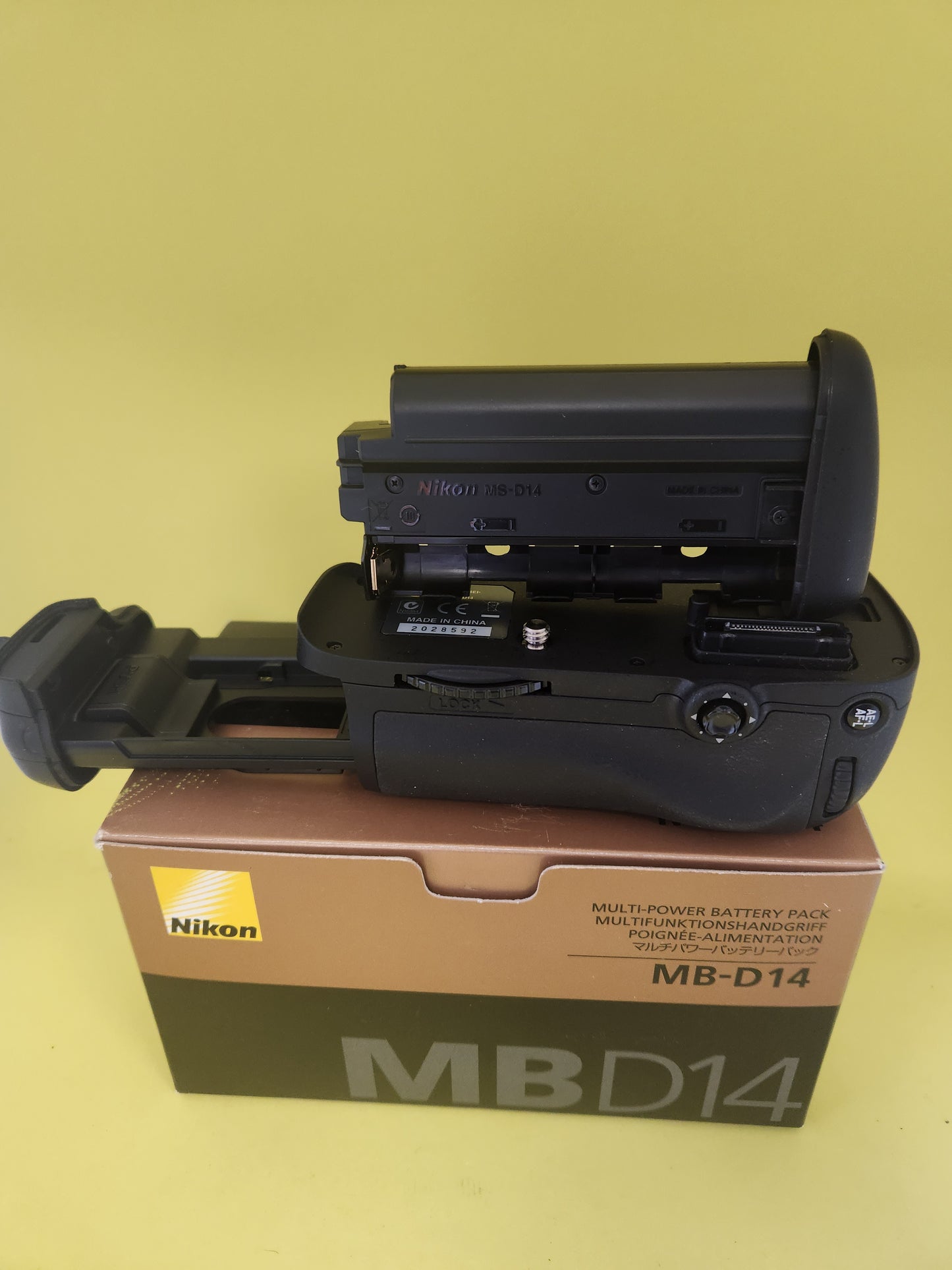 MB-D14 Nikon Battery grip