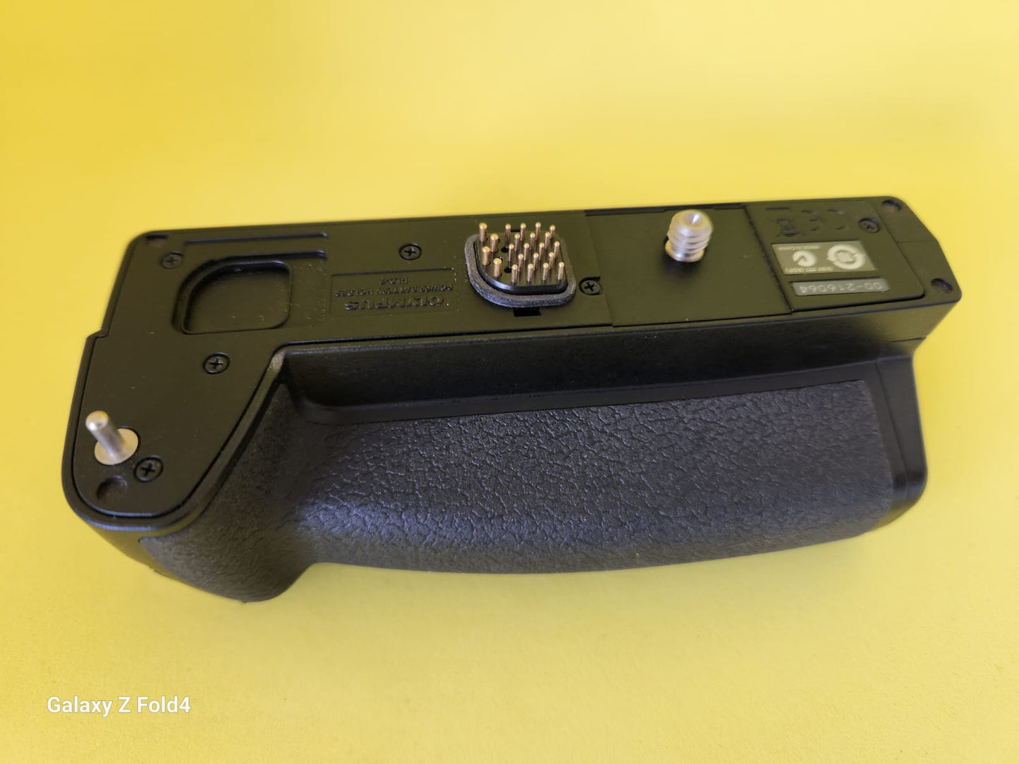 Used Olympus HLD-7 Battery Grip