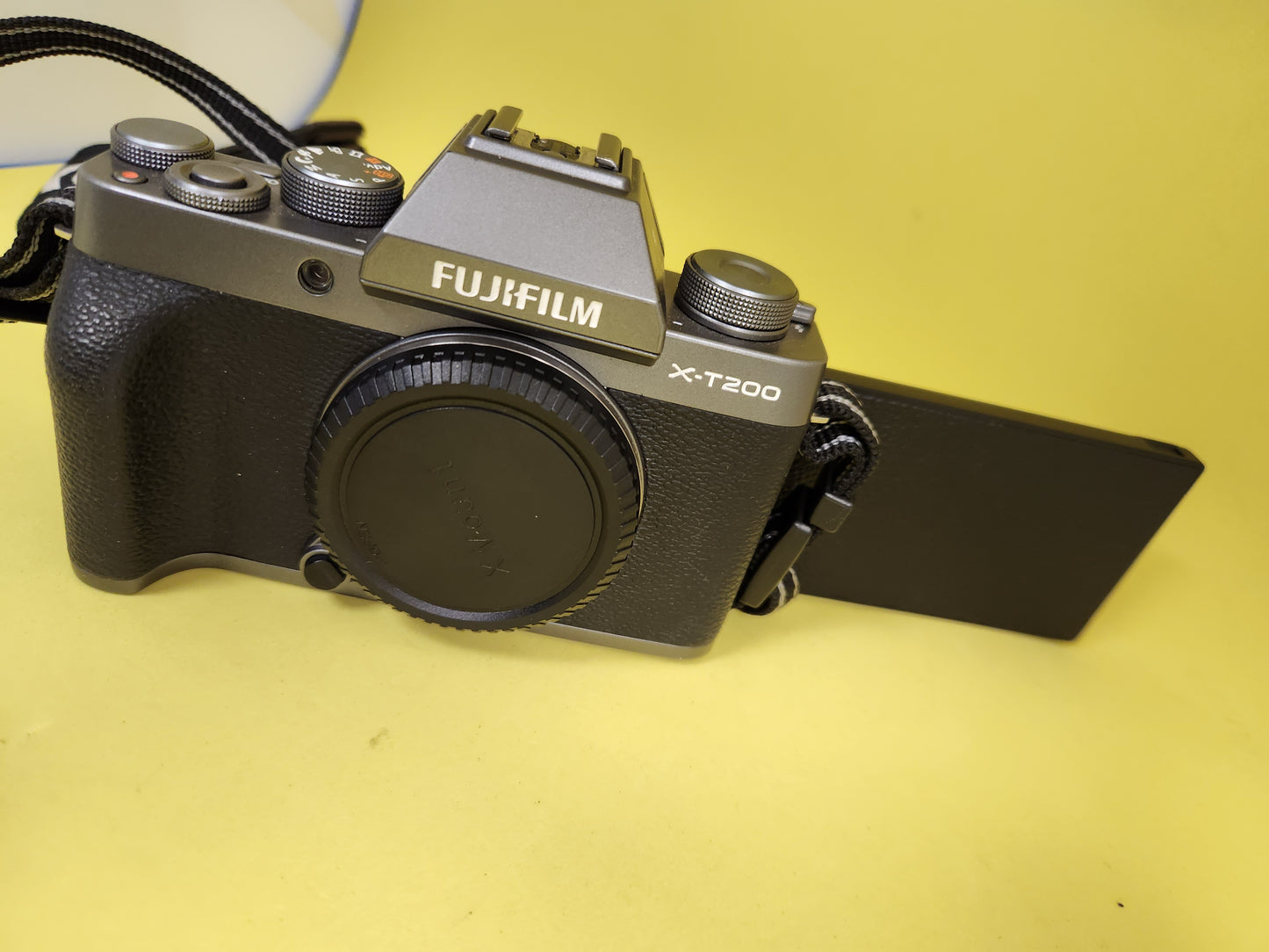 Fujifilm X-T200 body only used