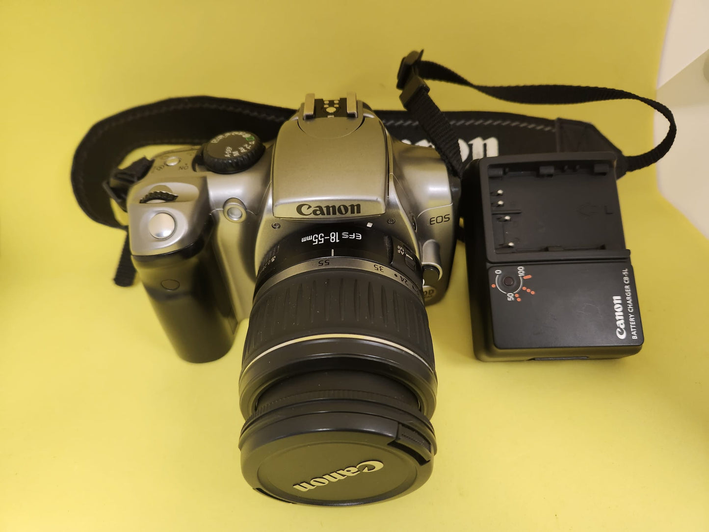 Canon EOS 300D Digital SLR Camera (USED)