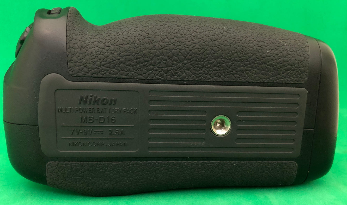 Nikon MB-D16 DSLR Battery Grip for D750 (used)