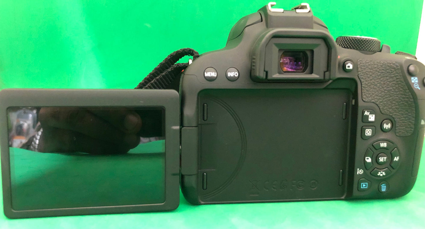 Canon EOS 800D DSLR Camera with lens 18-55mm STM (Used)
